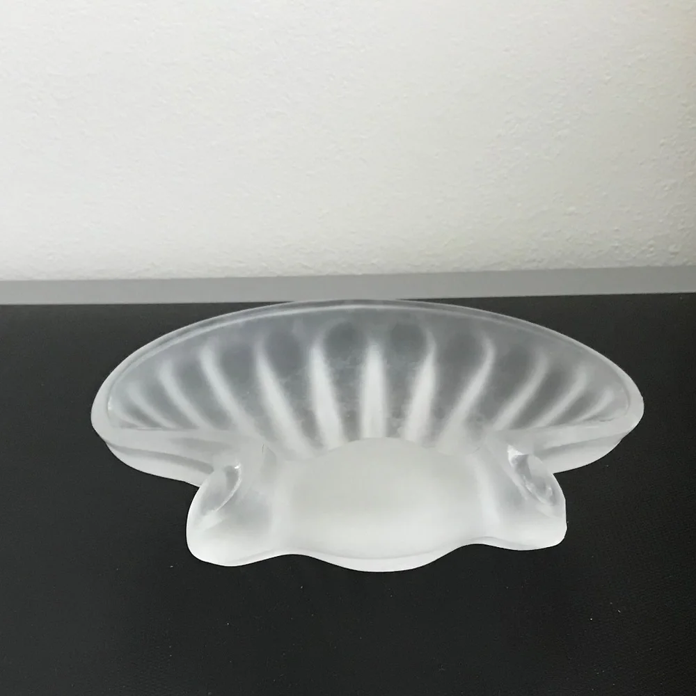 Heavy Glass Shell Shaped Dish Soap Bathroom Decor